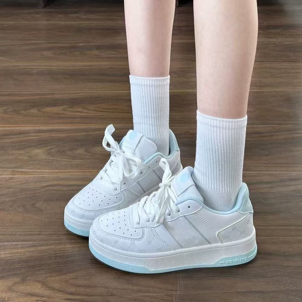 Damen Sportliche Sneakers mit dämpfendem Fußbett und luftiger Oberflächenstruktur EB