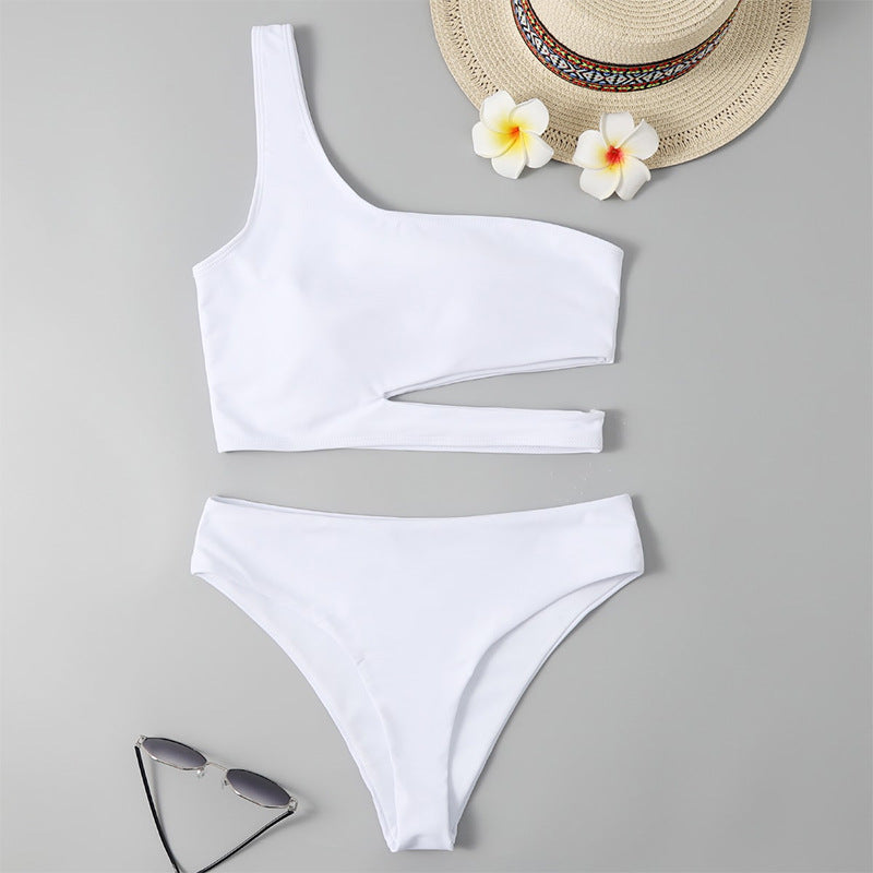 Damen Einseitiger Bikini mit innovativem Cut-Out EB