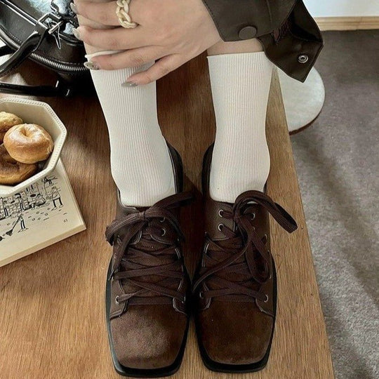 Damen elegante Schnürschuhe mit leichtem Blockabsatz und hochwertiger Lederverarbeitung EB