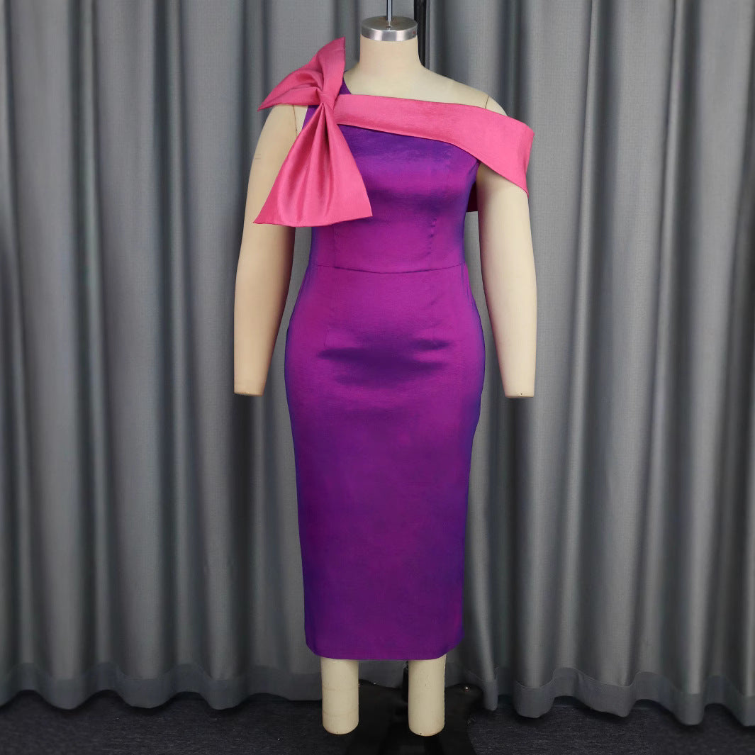 Damen elegantes Kleid mit asymmetrischem Rüschenakzent EB