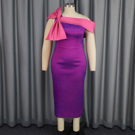 Damen elegantes Kleid mit asymmetrischem Rüschenakzent EB