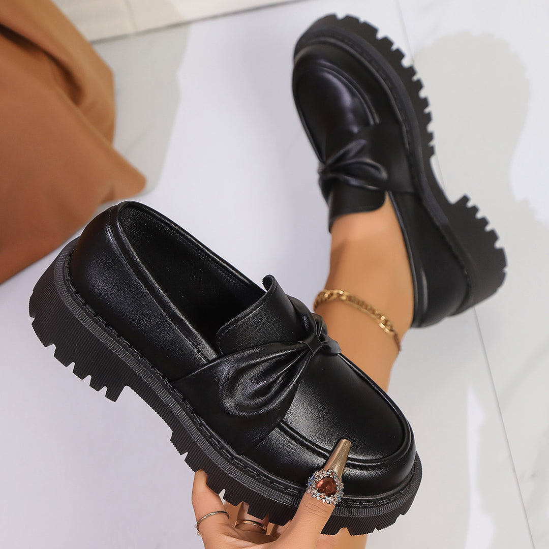 Damen Mokassins mit robustem Plateau und elegantem Riemendesign EB