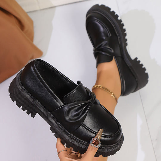 Damen Mokassins mit robustem Plateau und elegantem Riemendesign EB