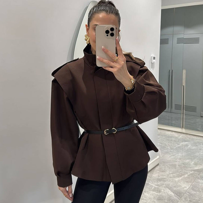 Damen modische Blazerjacke mit angeschnittenen Ärmeln und figurbetontem Schnitt EB