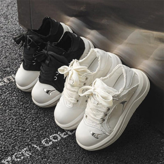 Damen Sneakers im eleganten Design mit innovativer Schnürung und komfortablem Dämpfungssystem EB