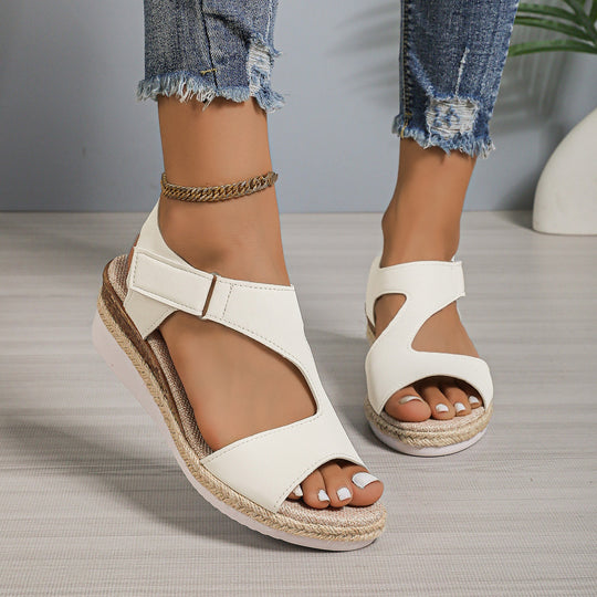 Damen bequeme Keilsandalen mit verstellbarem Riemen und Bastdetails EB