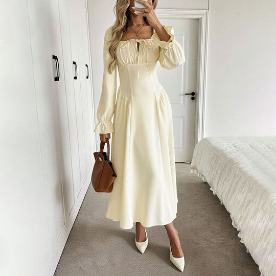 Damen romantisches Midikleid mit Korsagen-Taille, Quadratausschnitt und voluminösen Ärmeln Eichborn Berlin