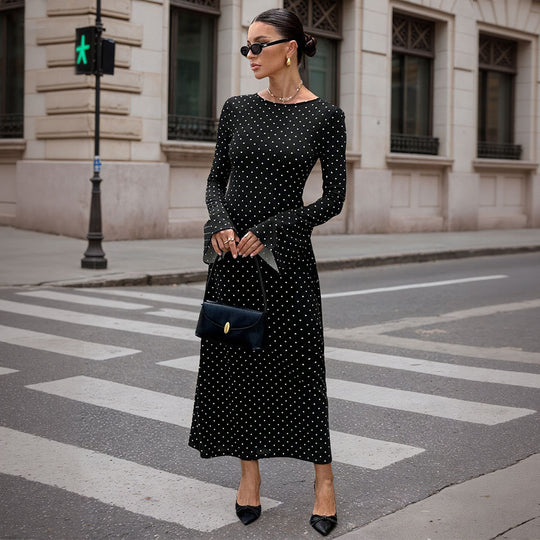 Damen elegantes Polka‑Dot Maxikleid mit tailliertem Oberteil, Trompetenärmeln und fließendem A‑Linien‑Rock Eichborn Berlin