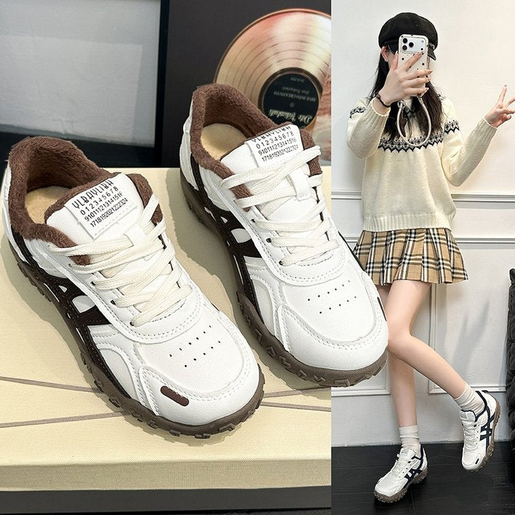 Damen Sportliche Sneaker mit rutschfester Gummisohle und atmungsaktiver Mesh-Oberfläche EB