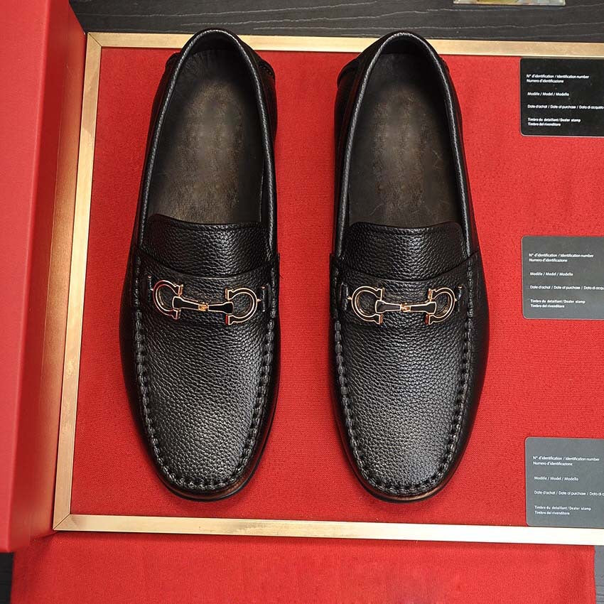 Herren Mokassins mit luxuriösem Leder und elegantem Zierdetail EB