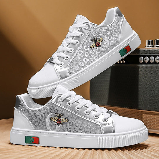 Damen modische Plateausneaker mit gestickter Bienenapplikation und dezenter Animalprägung EB