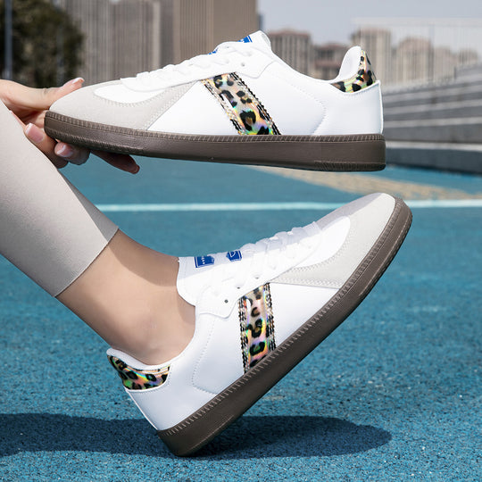 Damen Sportliche Sneakers mit strapazierfähigem Obermaterial und rutschfester Sohle EB
