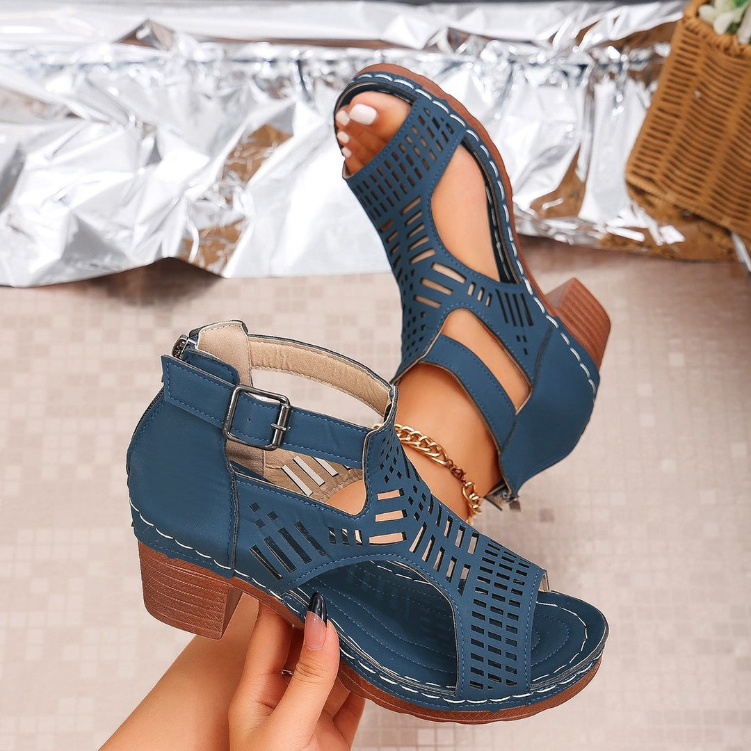 Damen Moderne Plateau-Sandalen mit offenen Schnitten und Absatz EB