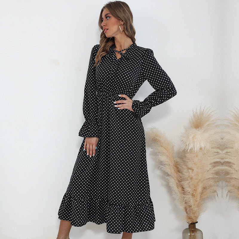 Damen Midi-Kleid mit punktiertem Design und voluminösem Saum EB