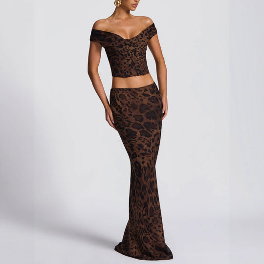 Damen Elegantes Maxikleid mit schulterfreiem Design und Leopardenmuster EB