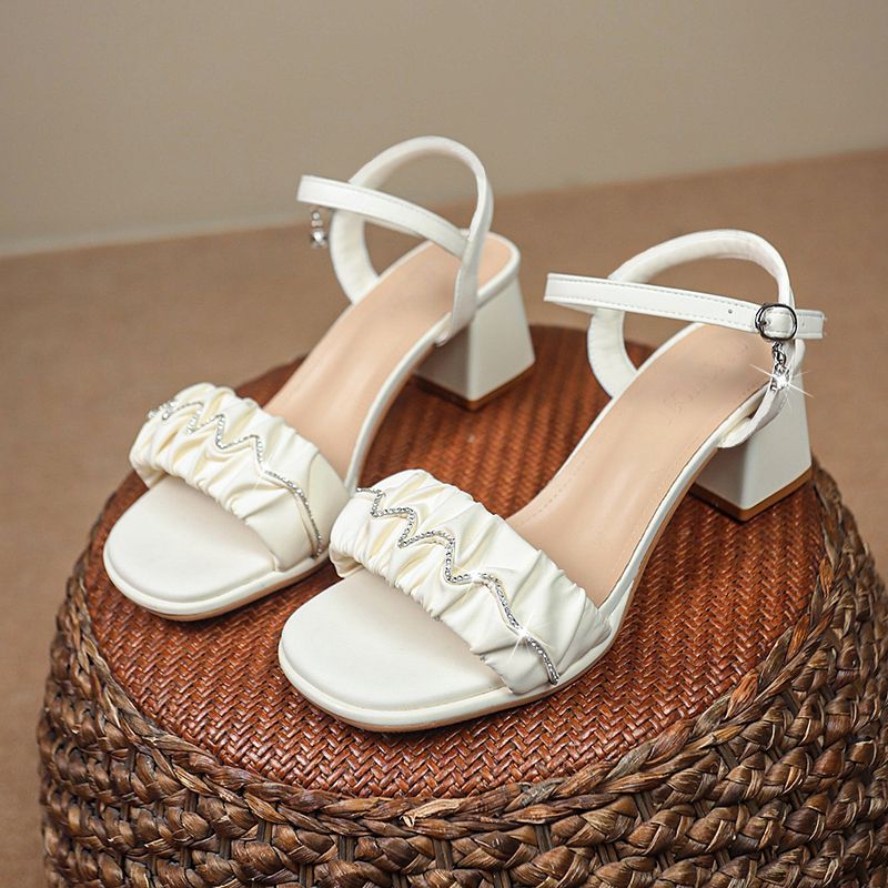 Damen elegante Riemchen Sandalen mit Rüschendetail EB