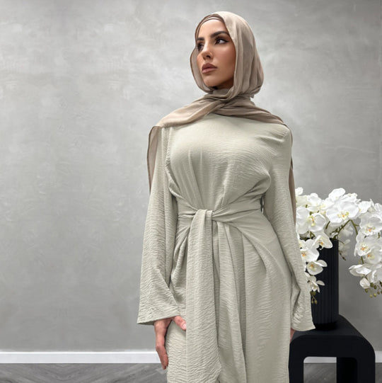 Damen Modisches Maxikleid aus fließendem Stoff mit weiten Ärmeln EB