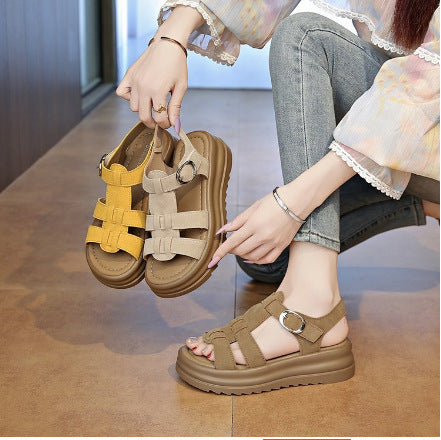 Damen Komfortable Keilsandalen mit modischem Riemendesign EB
