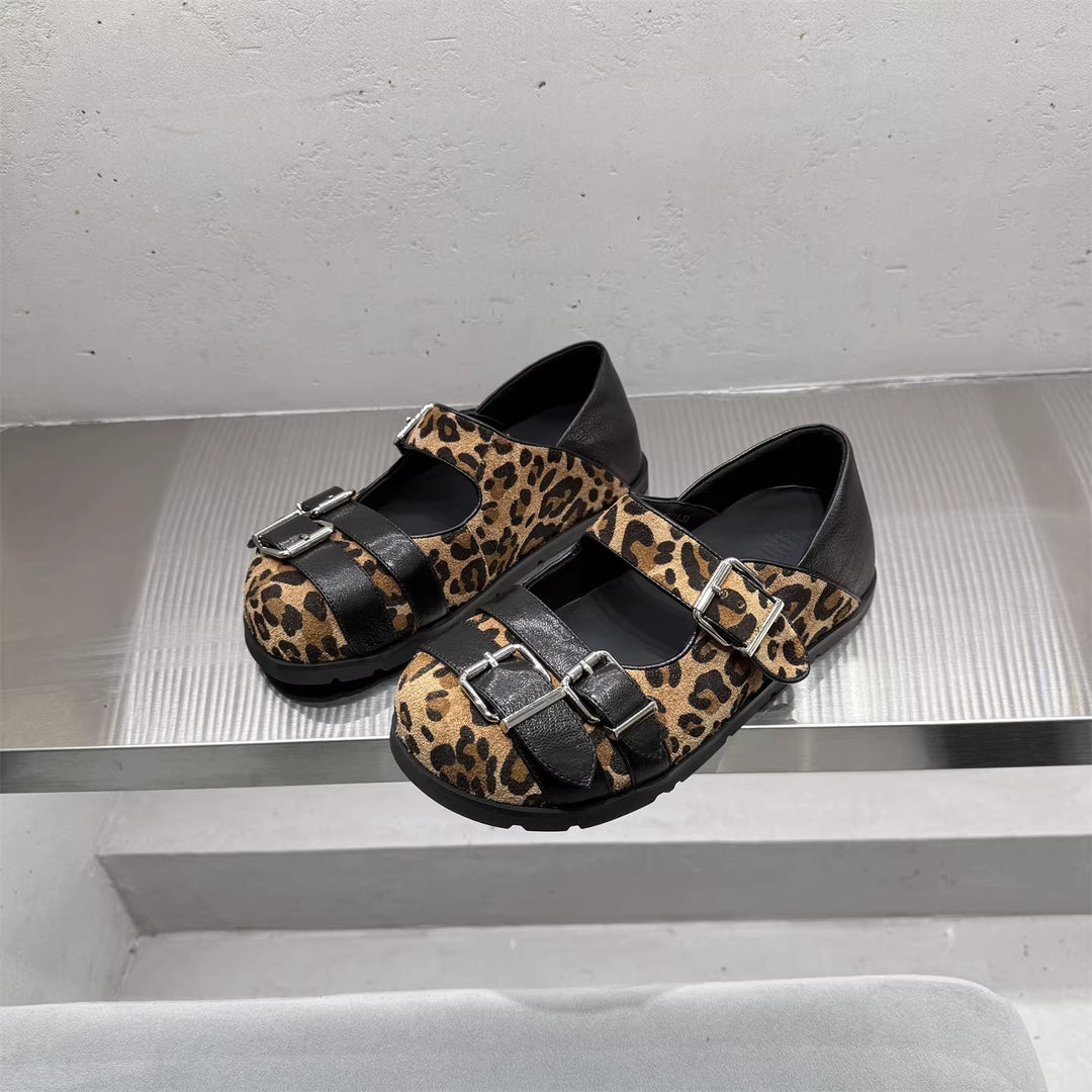 Damen Komfortable Sandalen mit praktischen Schnallen und robustem Fußbett EB