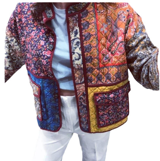 Damen Quilted Jacke mit buntem Patchwork-Design und praktischen Taschen EB
