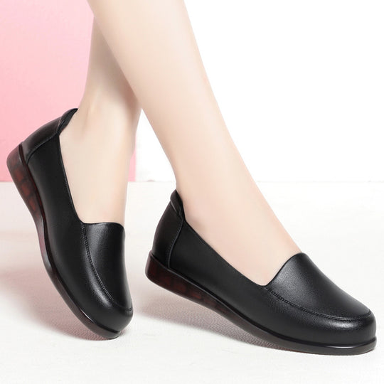 Damen Bequeme Slipper aus hochwertigem Kunstleder mit dämpfender Sohle EB