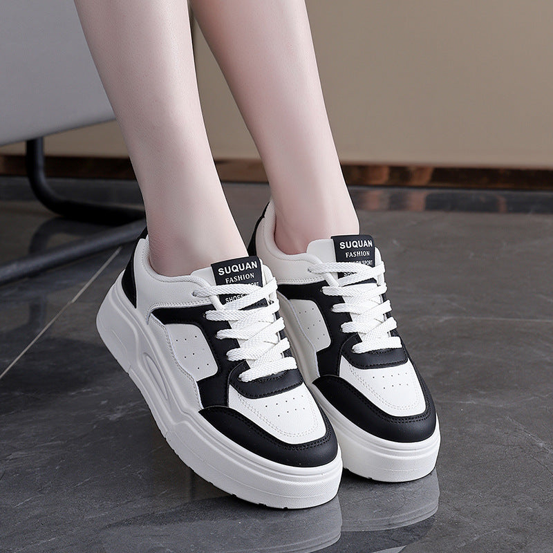 Damen Sportliche Plateausneakers mit atmungsaktivem Obermaterial und rutschfester Sohle EB