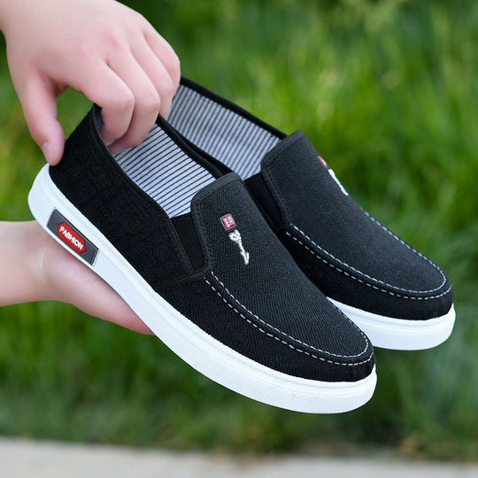 Damen Sportliche Slip-On Sneakers mit elastischem Einstieg und atmungsaktivem Obermaterial EB