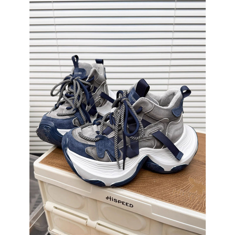 Damen Chunky Plateau-Sneaker mit mehrlagiger sculpted Sohle und Wildleder‑Mesh‑Details EB