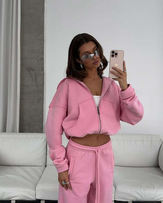 Damen oversized kurz geschnittener Kapuzenpullover und hochtaillierte Jogginghose Set aus Bio-Baumwollfleece EB