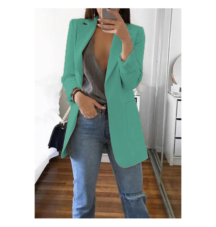 Damen eleganter Blazer mit tailliertem Schnitt und praktischen Taschen EB