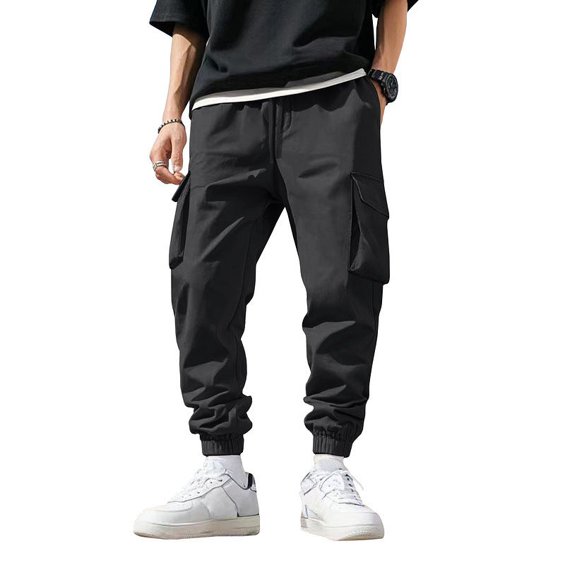 Herren nan Cargo-Joggerhose mit elastischem Tunnelzugbund, aufgesetzten Klappentaschen und gerippten Beinabschlüssen EB