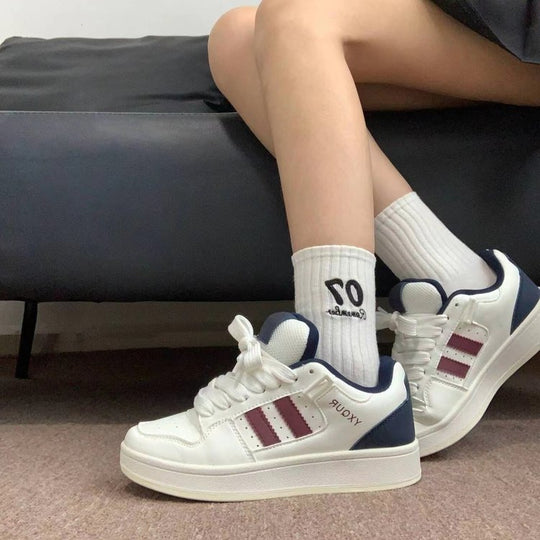 Damen Sneaker mit modernem Design und atmungsaktiver Mesh-Oberfläche EB