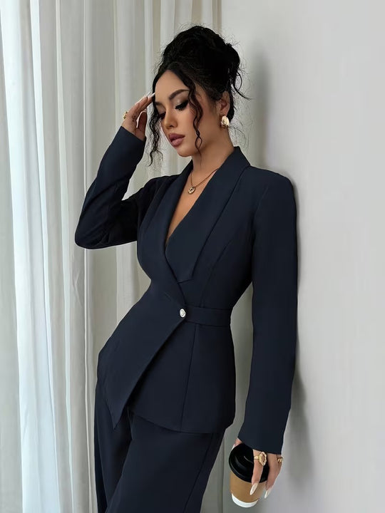 Damen nan taillierter Businessblazer mit Schalkragen, Gürtelbund und Ein-Knopf-Verschluss EB