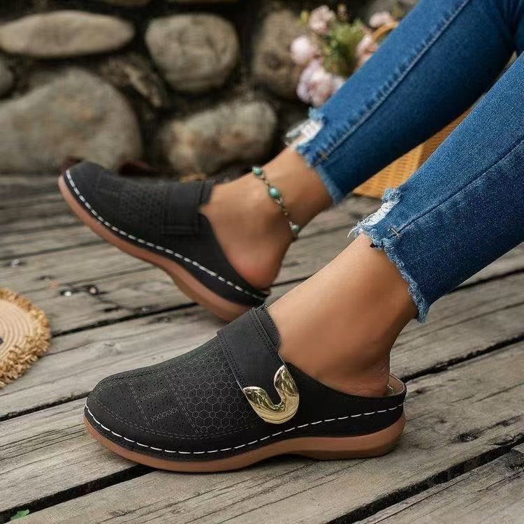Damen Komfortable Clogs mit modischen Perforationen EB
