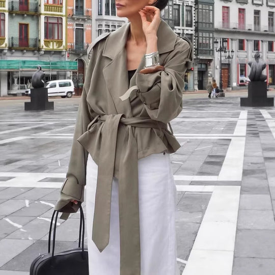 Damen nan gewickelte Cropped-Jacke mit oversized Raglanärmeln und breitem Bindegürtel EB
