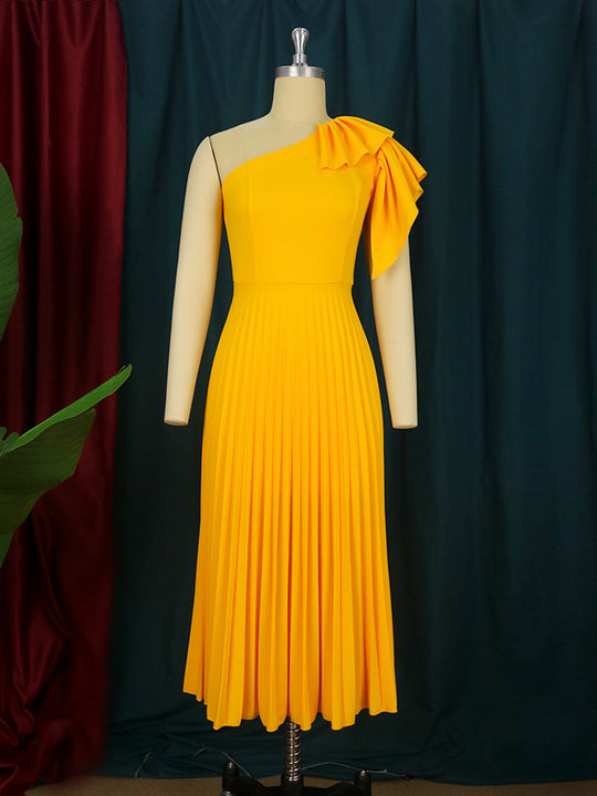 Damen Plissee Maxikleid mit asymmetrischem Träger und Rüschendetail EB