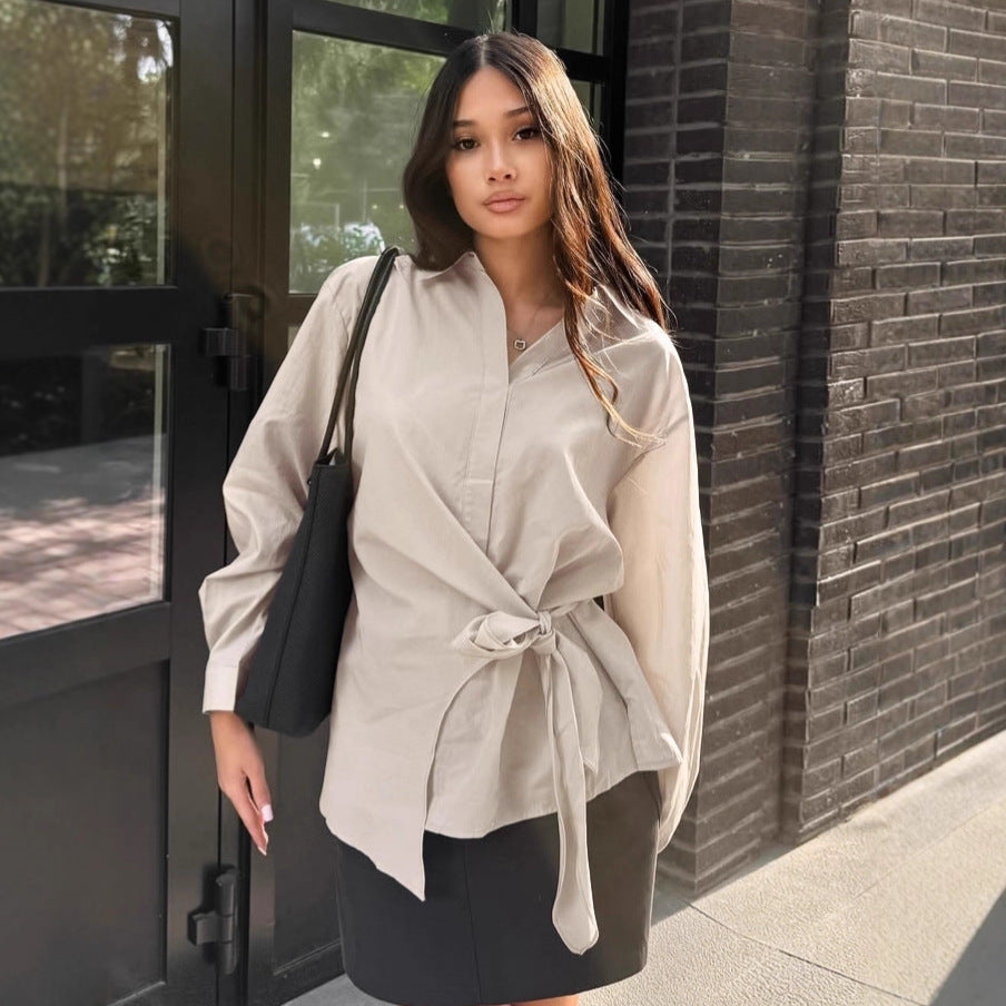 Damen Modische Bluse mit Bindegürtel und lässigem Schnitt EB