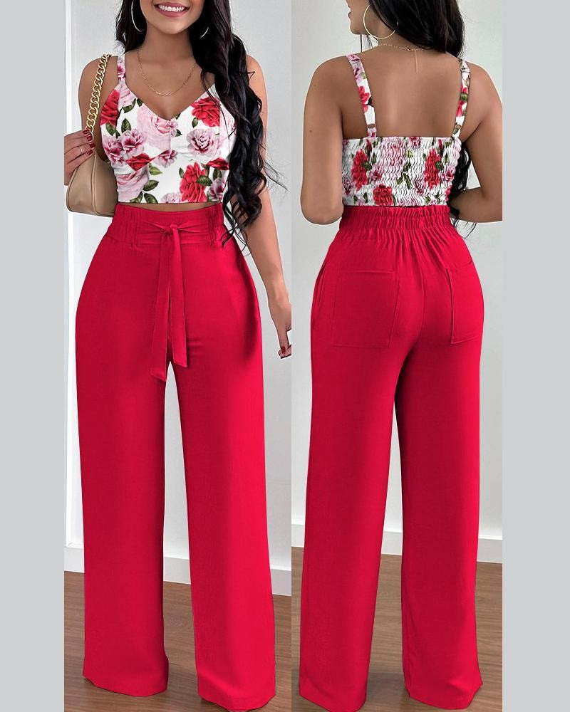 Damen Zweiteiliges Set aus floralem Oberteil und weiten Hosen EB