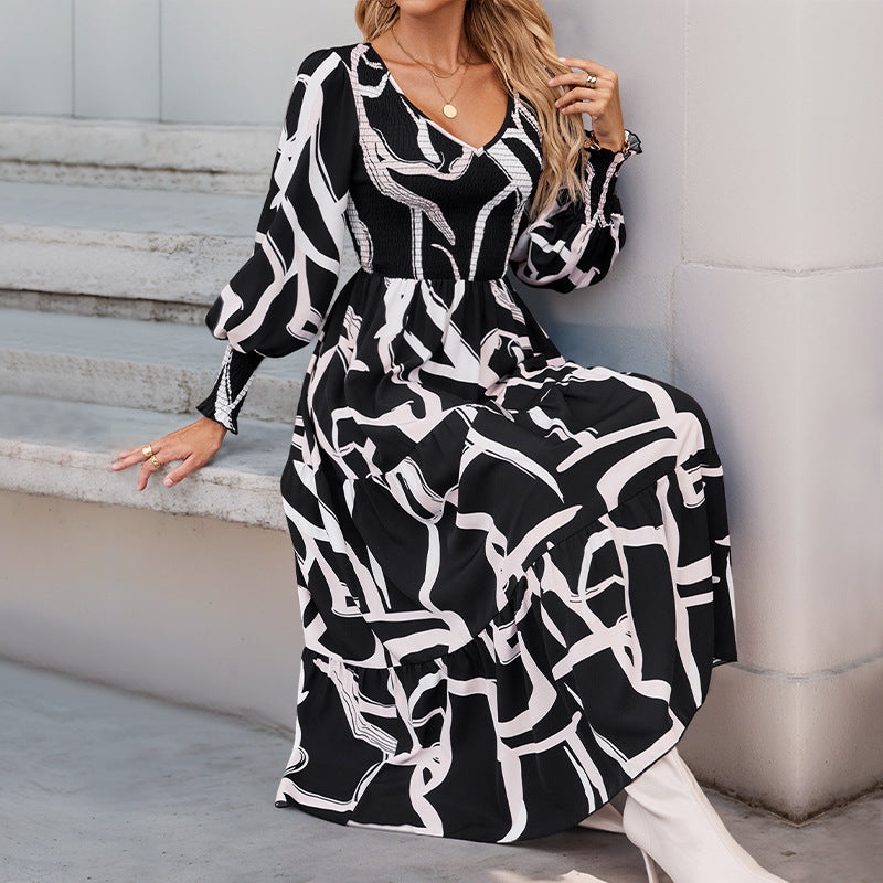 Damen Maxikleid mit modernen grafischen Mustern und voluminösen Ärmeln EB