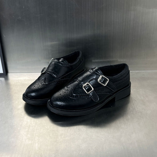 Damen Elegante Mokassins mit dekorativem Doppelschnallenverschluss und stilvollen Perforationen EB