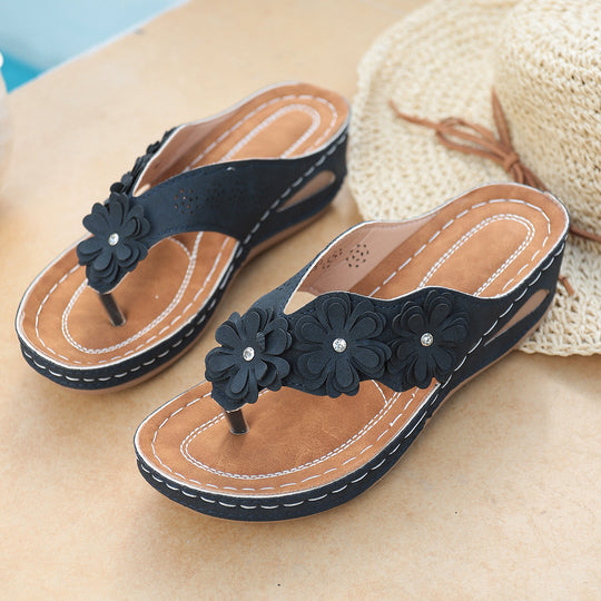 Damen Zierende Zehentrenner Sandalen mit floralem Design EB