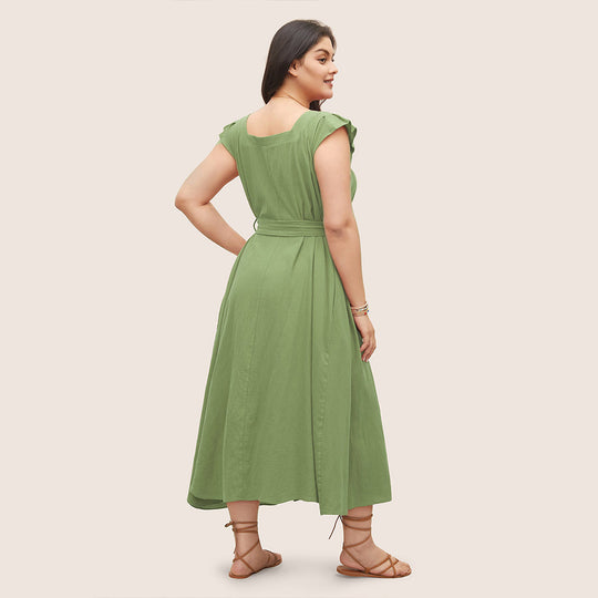 Damen Maxikleid mit fließendem Rock und dekorativen Rüschendetails EB