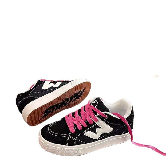 Damen Sportliche Sneaker mit kontrastierenden Schnürsenkeln und robustem Gummiprofil EB