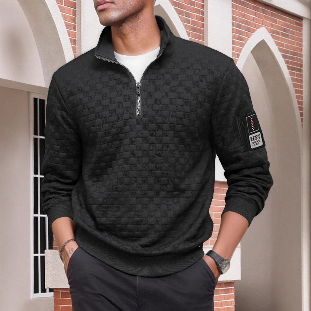 Herren nan strukturierter Stehkragen-Halbzip-Pullover mit Karosteppung, elastischen Bündchen und Ärmel-Patch EB