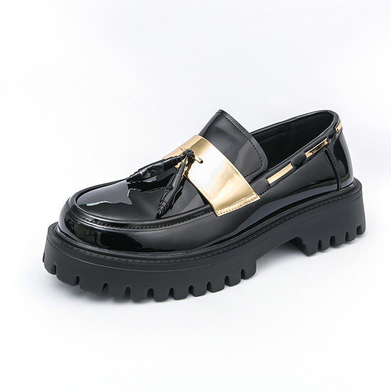 Damen Plateau-Brogue Derby mit markanter Profilsohle und Lacklederoptik EB