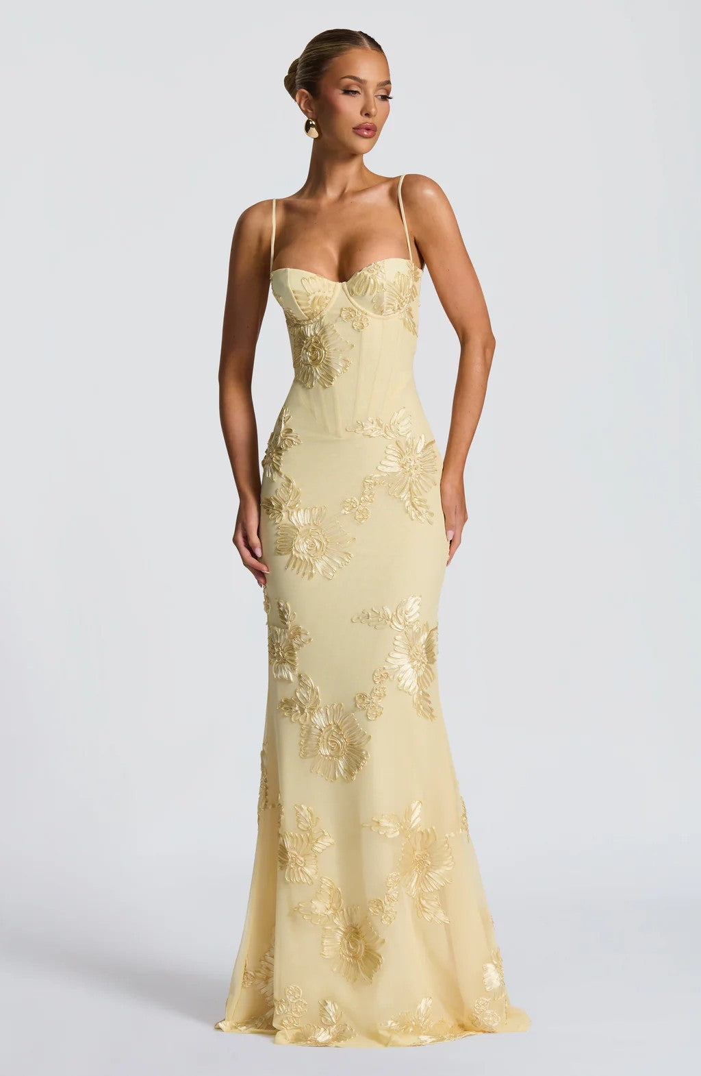 Damen figurbetontes Abendkleid mit floralem Stickdesign und hochwertigem Stoff EB