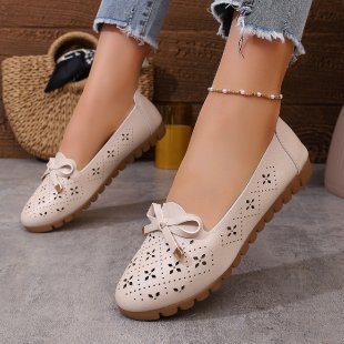 Damen elegante Ballerinas mit floralem Cut-Out-Design EB