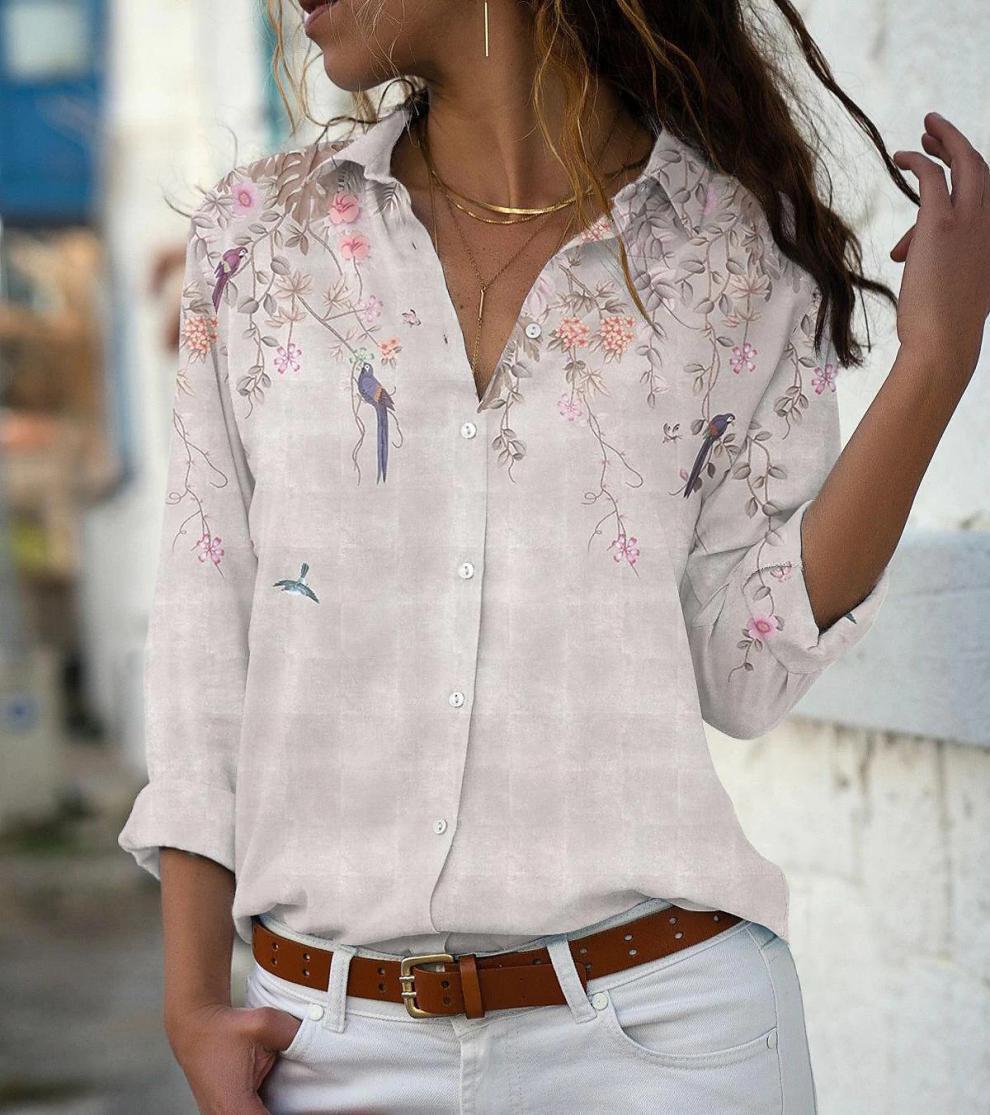 Damen nan leichte Chiffonbluse mit floralem Vogelprint, Knopfleiste und lässigem Schnitt EB