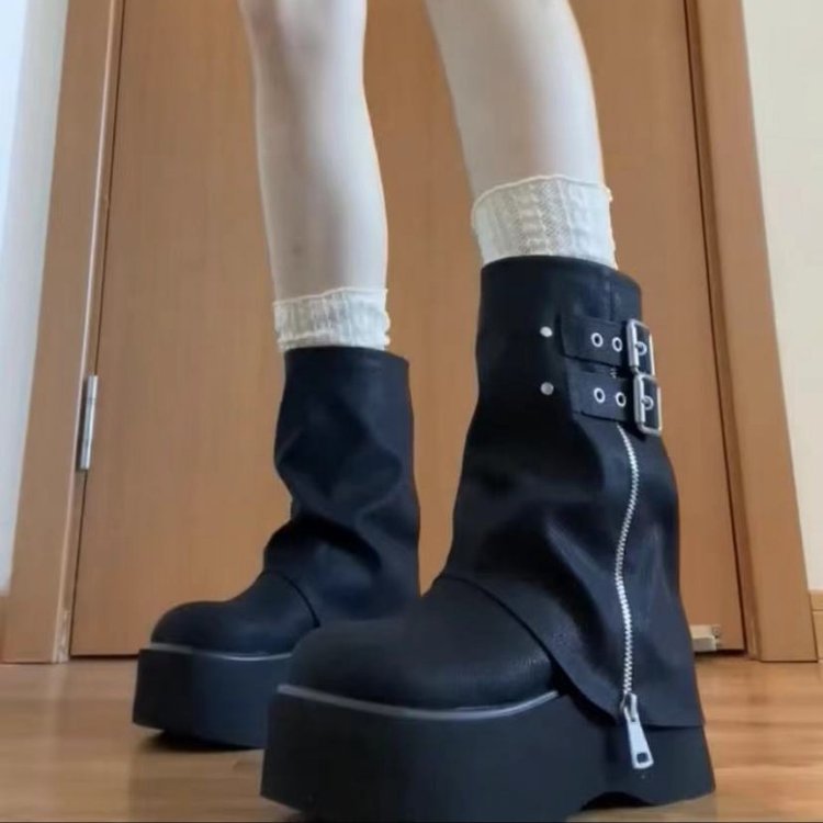 Damen Modische Plateau-Stiefel mit coolem Riemen-Design und innovativer Reißverschlussöffnung EB