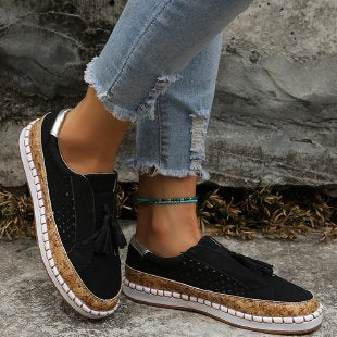 Damen perforierter Tassel-Slip-On Loafer mit Korkoptik-Plateau und gepolstertem Komfortfußbett EB